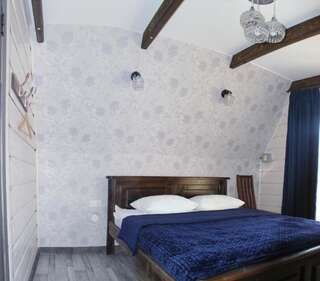 Гостевой дом Goryanka Яремче Двухместный номер с 1 кроватью, вид на сад-6