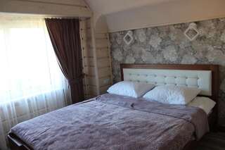 Гостевой дом Goryanka Яремче Большой двухместный номер с 1 кроватью-1