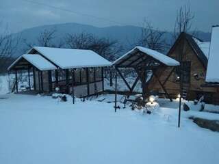 Гостевой дом Goryanka Яремче Вилла с видом на сад-15